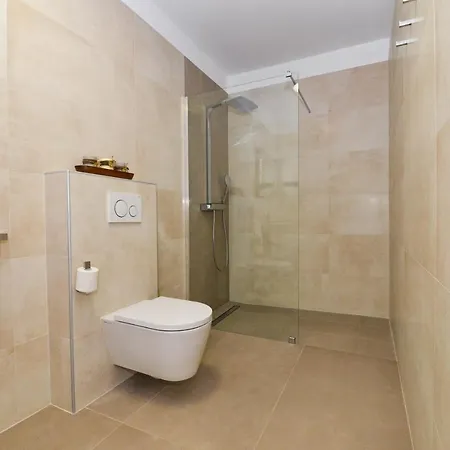 Petra 4* Knezevic